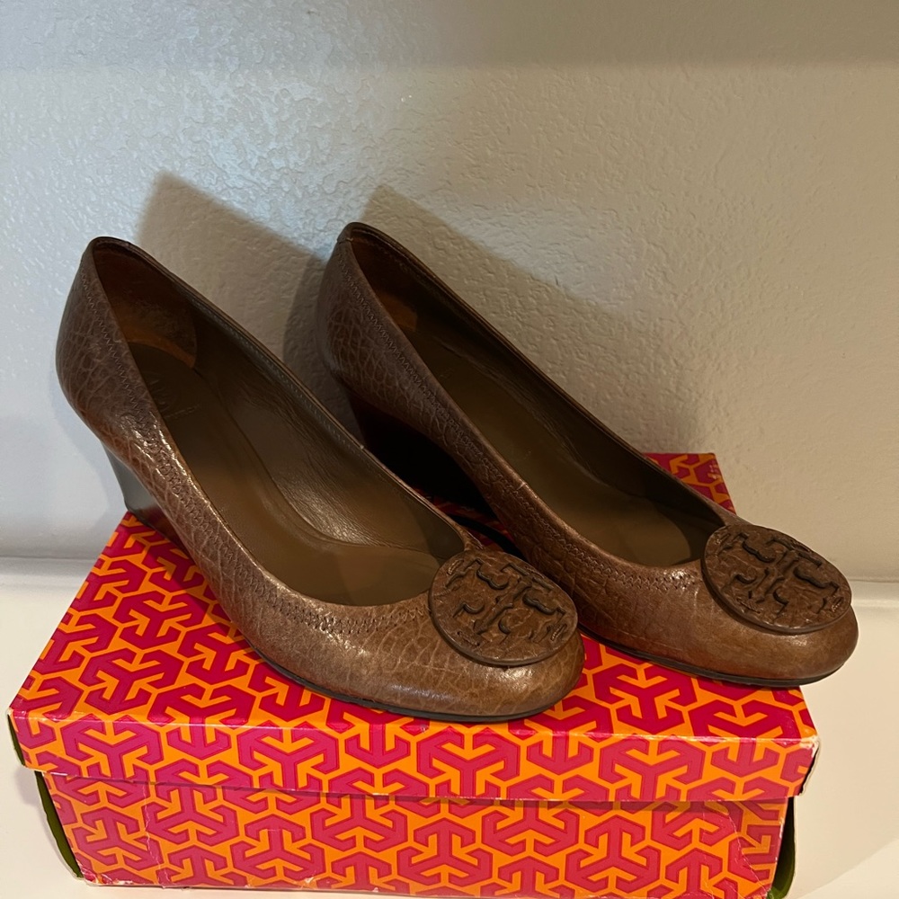 Tory Burch Sally leather wedge bison brown sz 11